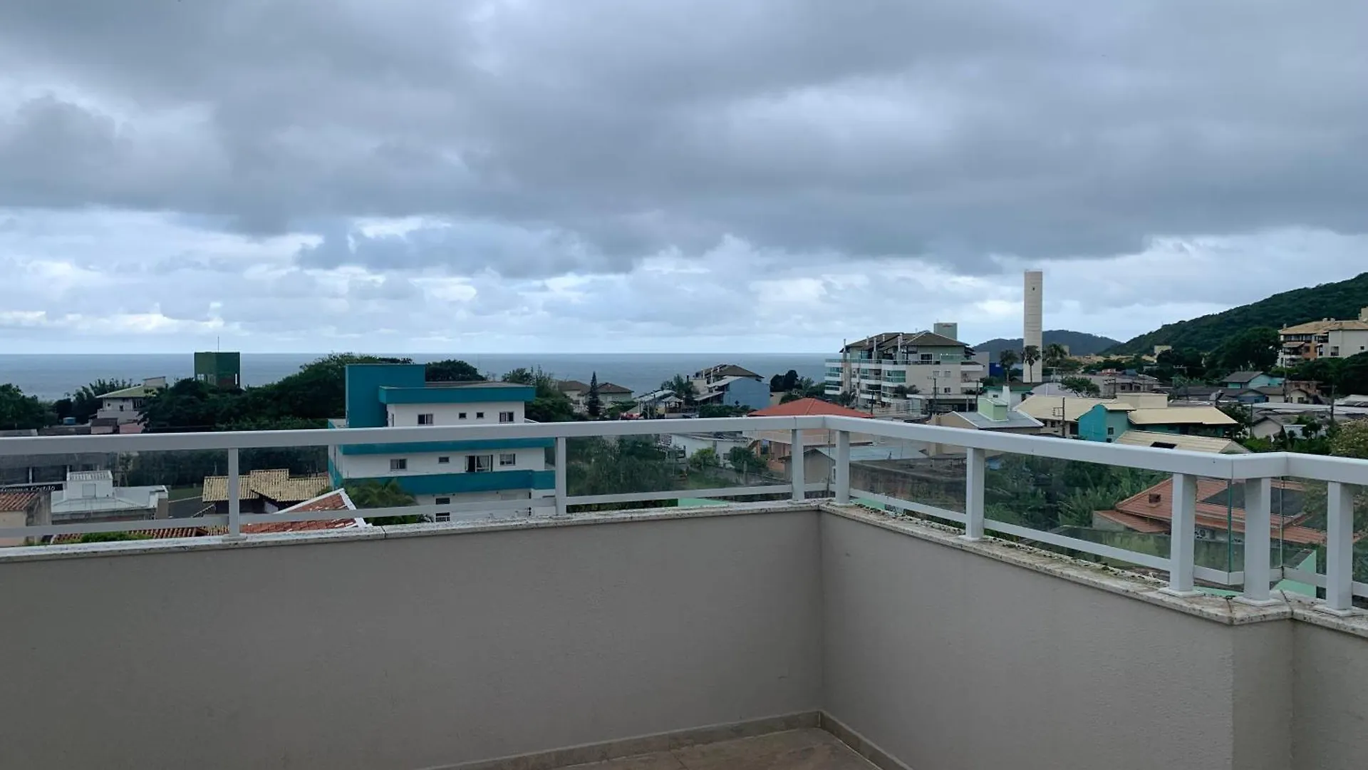Florianópolis Cobertura No Santinho 아파트