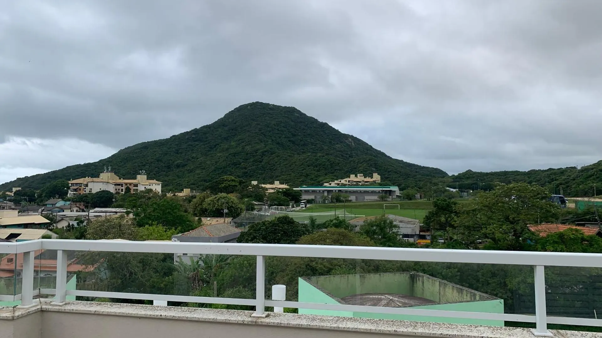 Florianópolis Cobertura No Santinho 아파트
