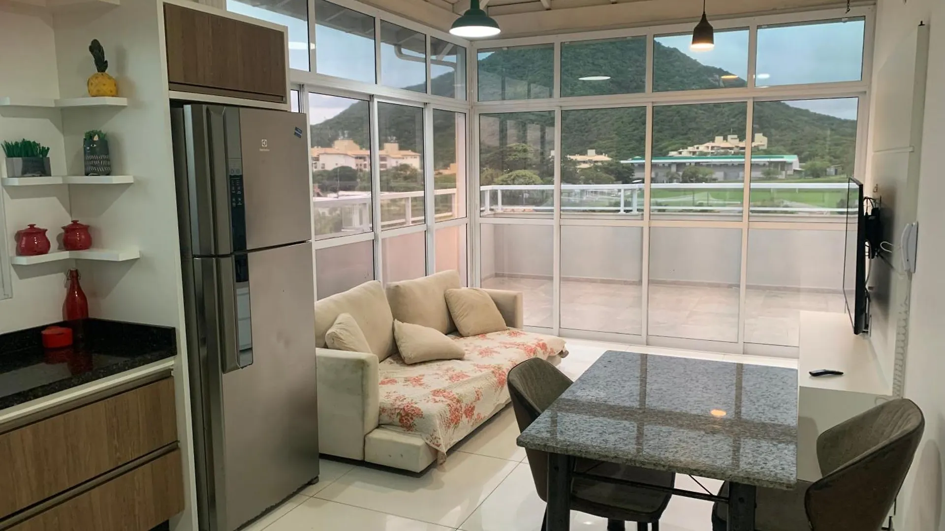 Cobertura No Santinho Daire Florianópolis